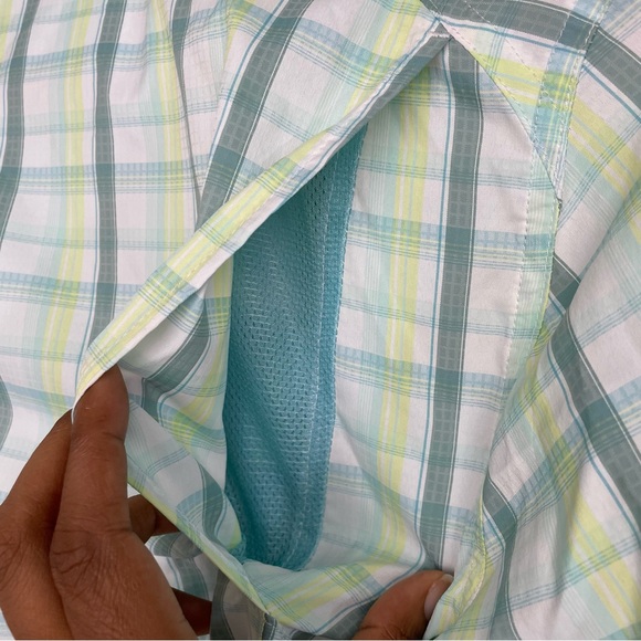 Columbia Women’s Long Sleeve Button Up Omni Shade Shirt - Picture 11 of 12